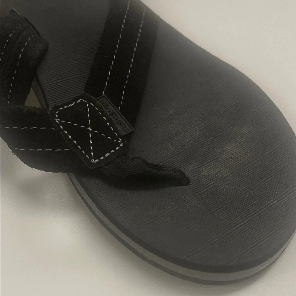 Quiksilver Men’s Black Flip-Flops size 9 / 9.5